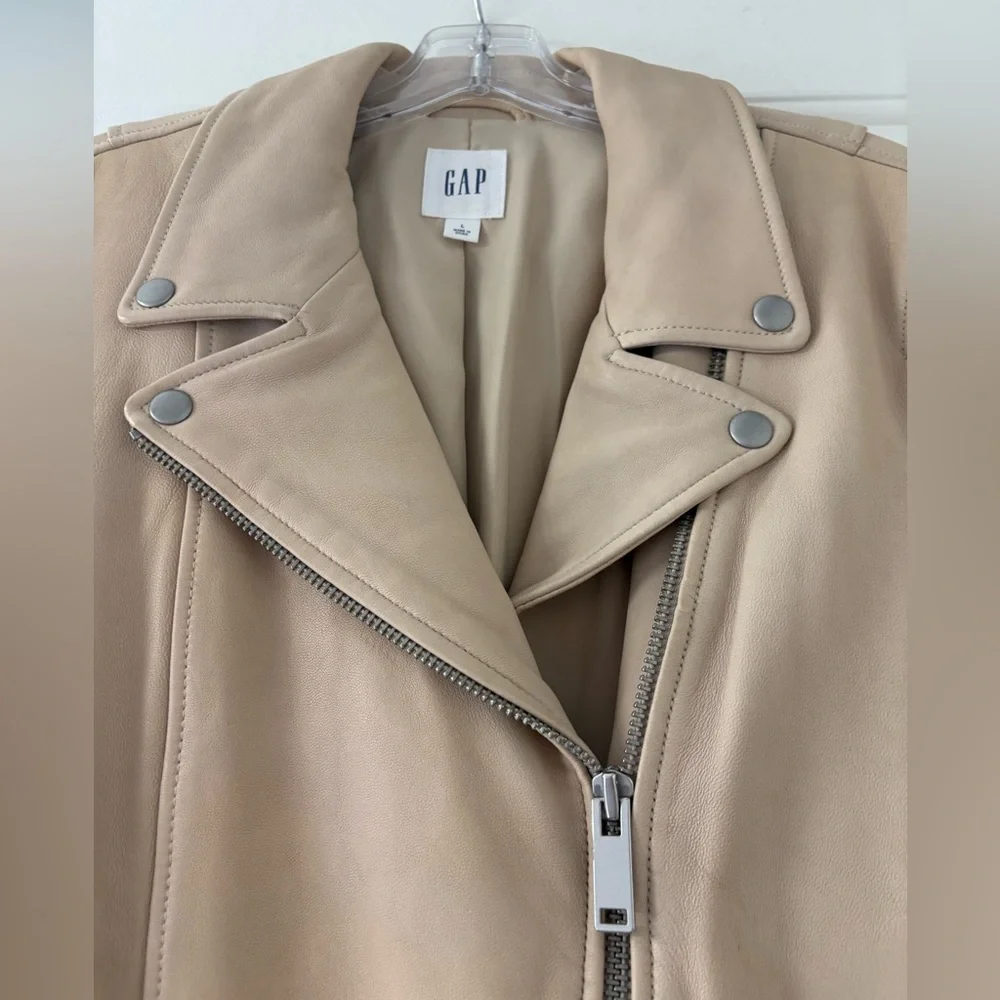 GAP Women's Beige Leather Biker Jacket (L) - Picture 4 of 8